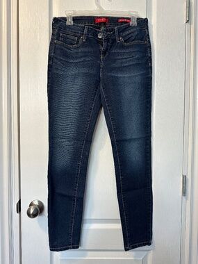 Guess Jeans